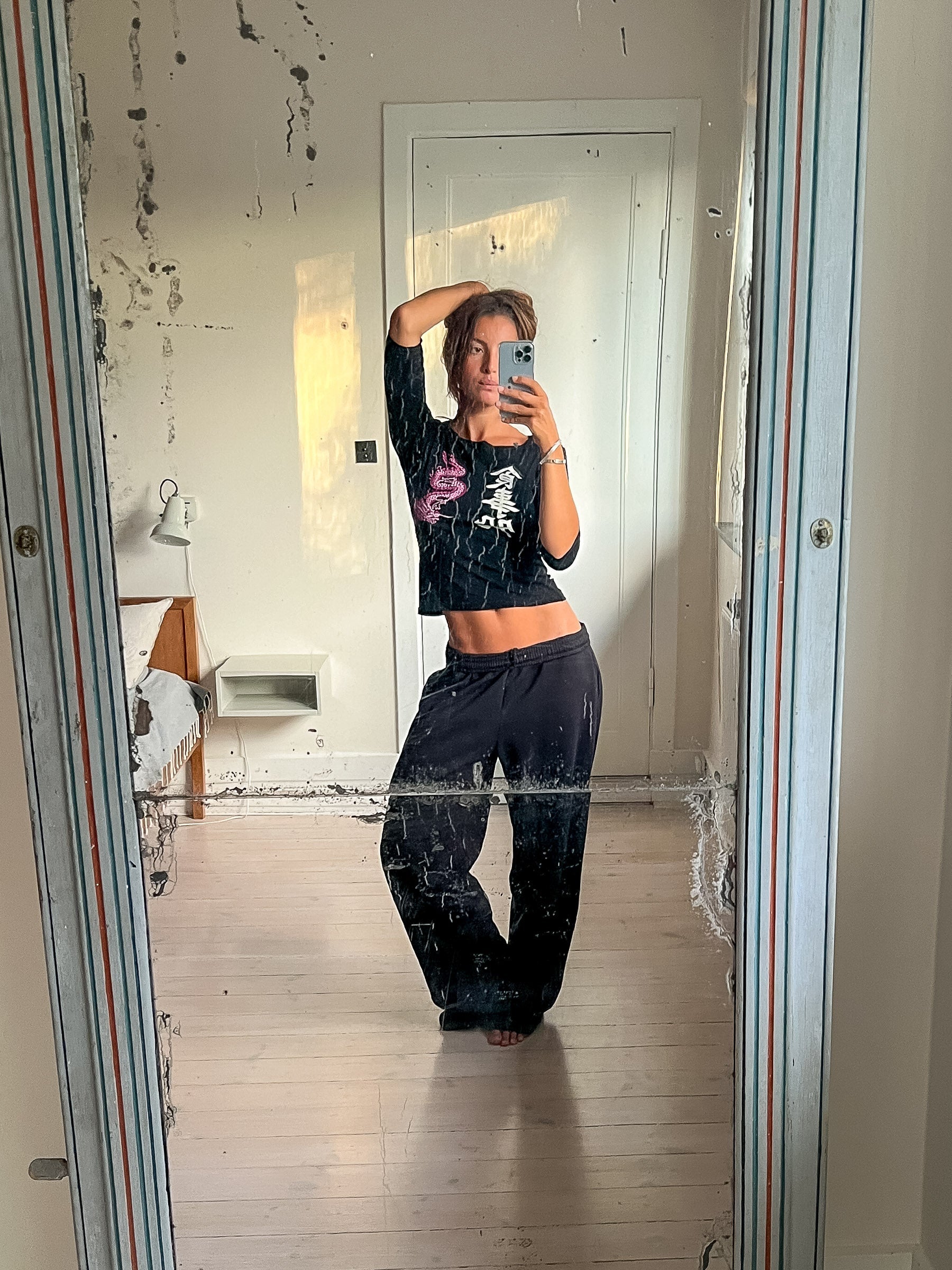 Sofie är 165 cm lång och bär storlek M. | utan svart