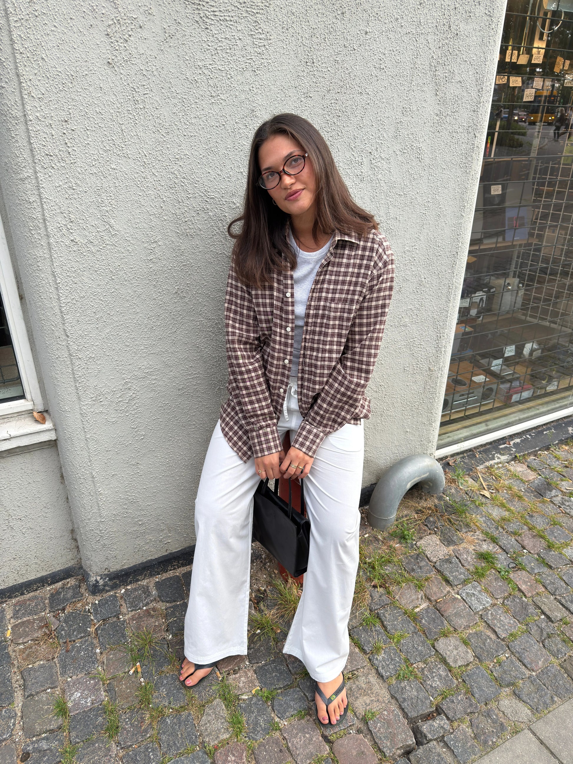 Katja är 170 cm lång och bär storlek M. | vit