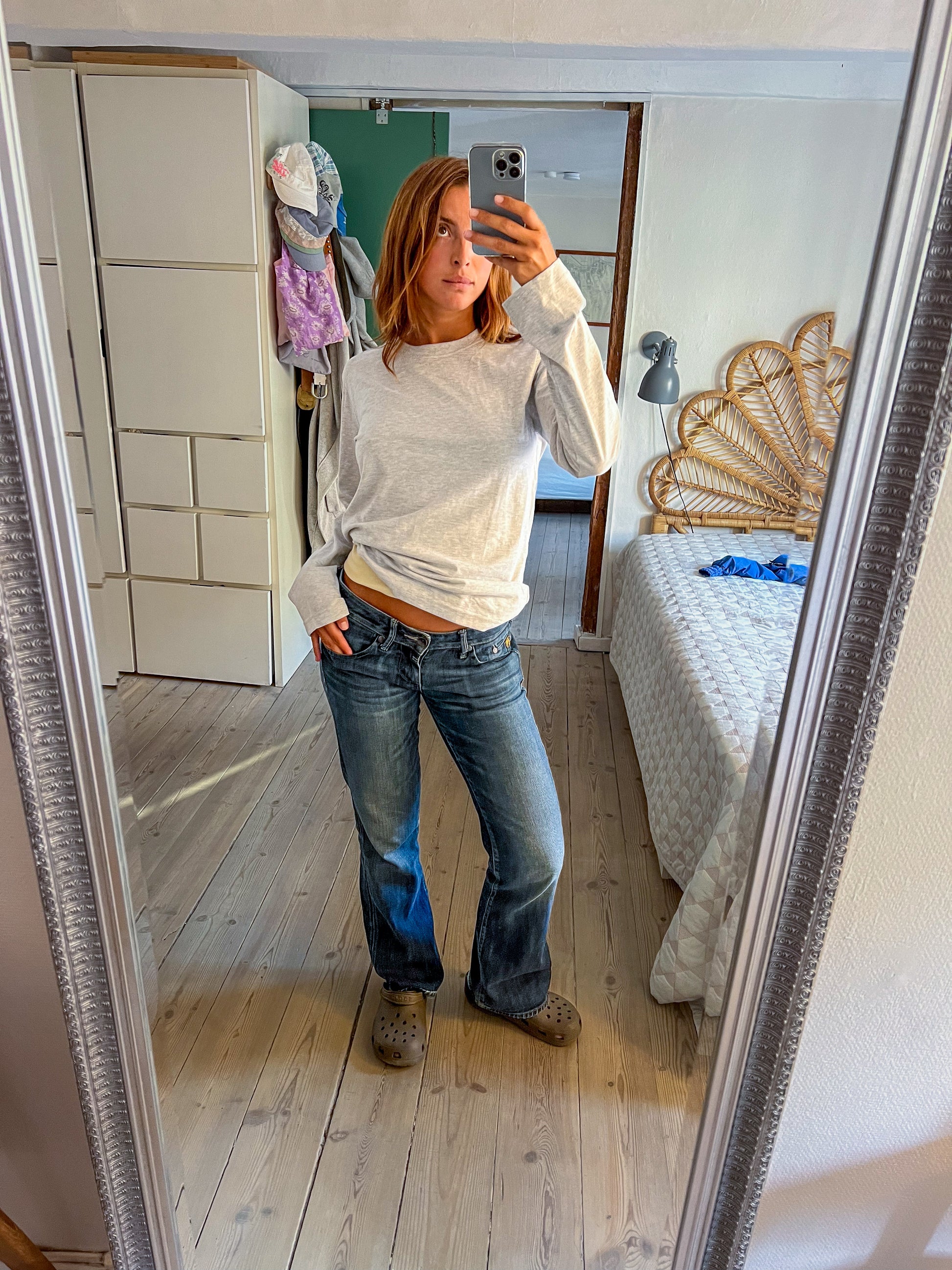 Sofie är 165 cm lång och bär storlek S. | grå