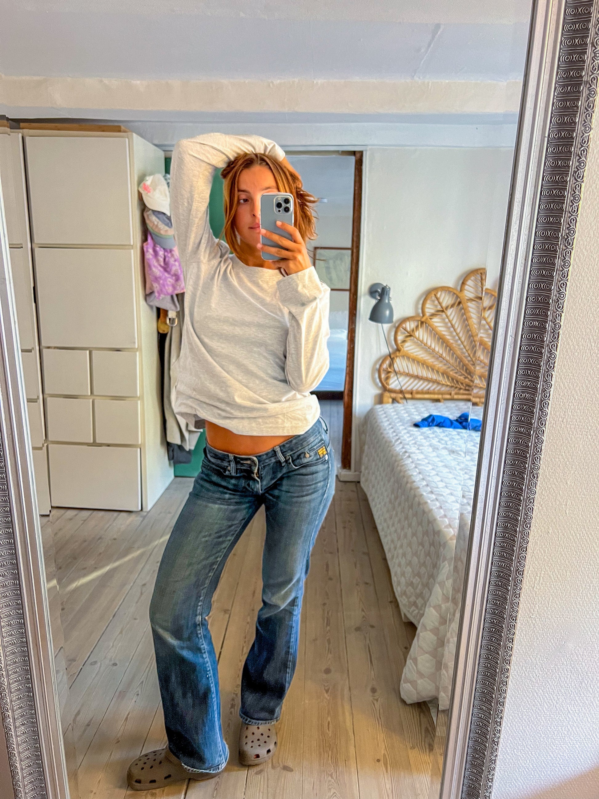 Sofie är 165 cm lång och bär storlek S. | grå