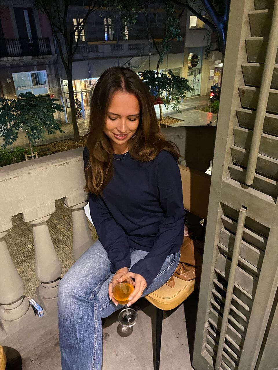 Nadia är 170 cm lång och använder storlek M. 