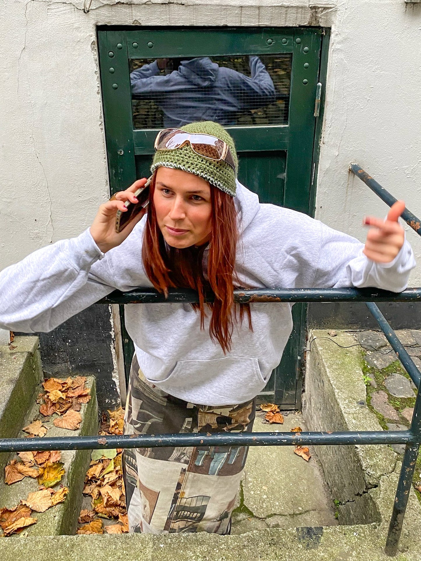 Victoria är 178 cm lång och bär storlek XL. | grå