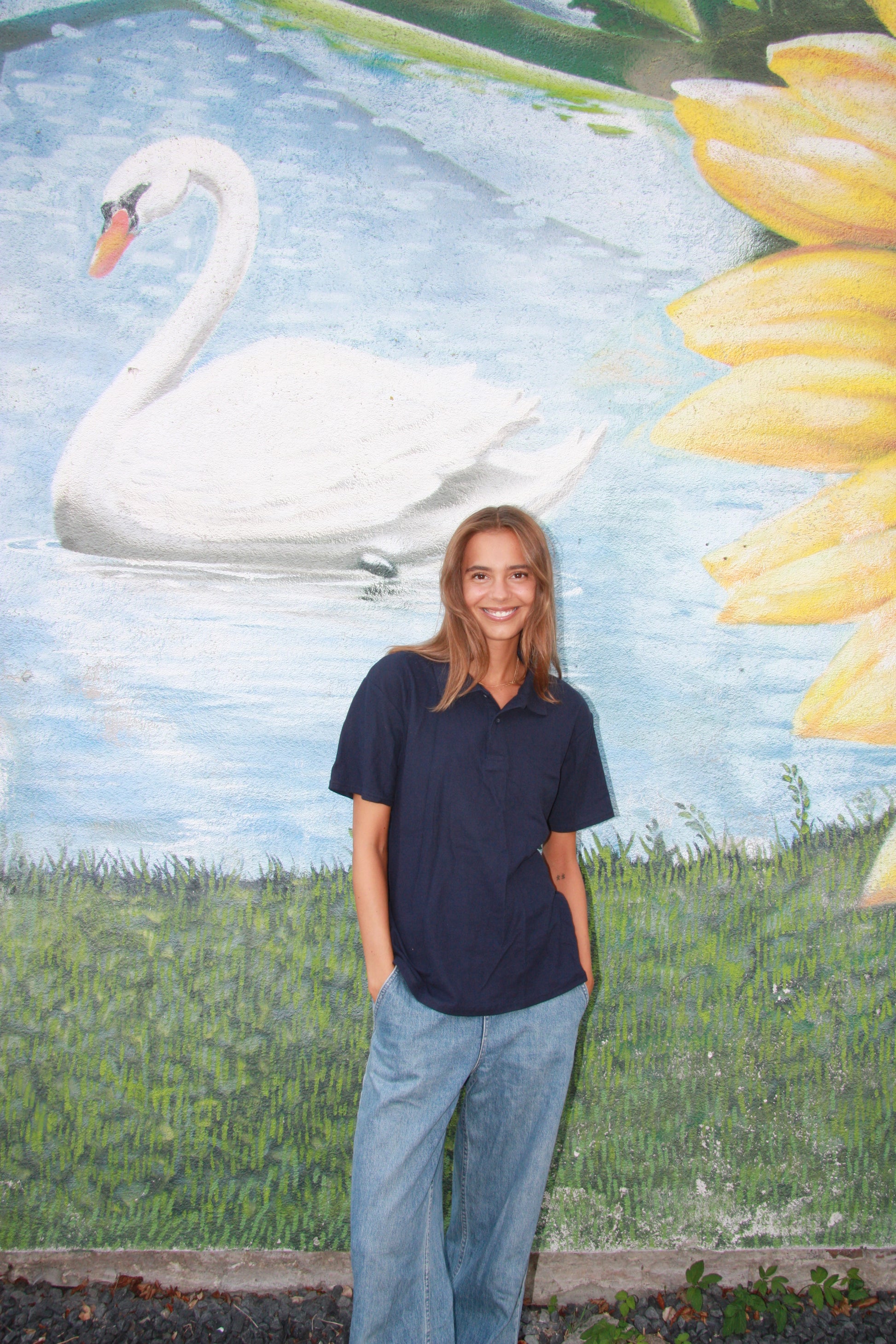 Sarah är 178 cm lång och bär storlek M. | mörkblå