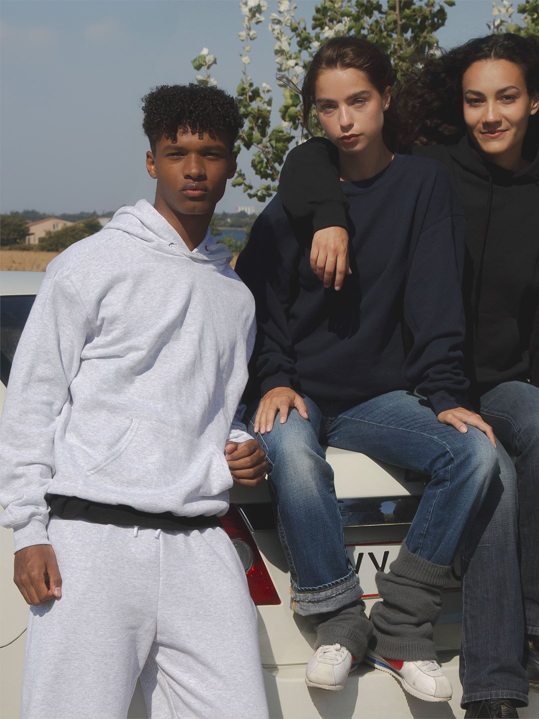 Filip är 185 cm lång och bär storlek L.