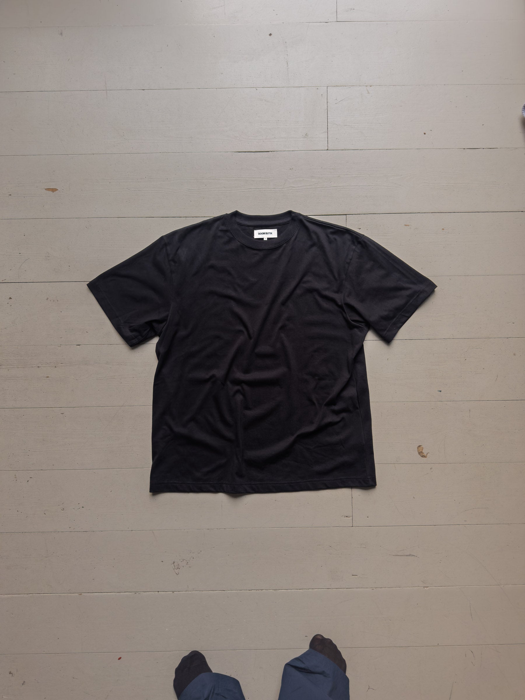 svart t-shirt! Kärlek, Boom | svart