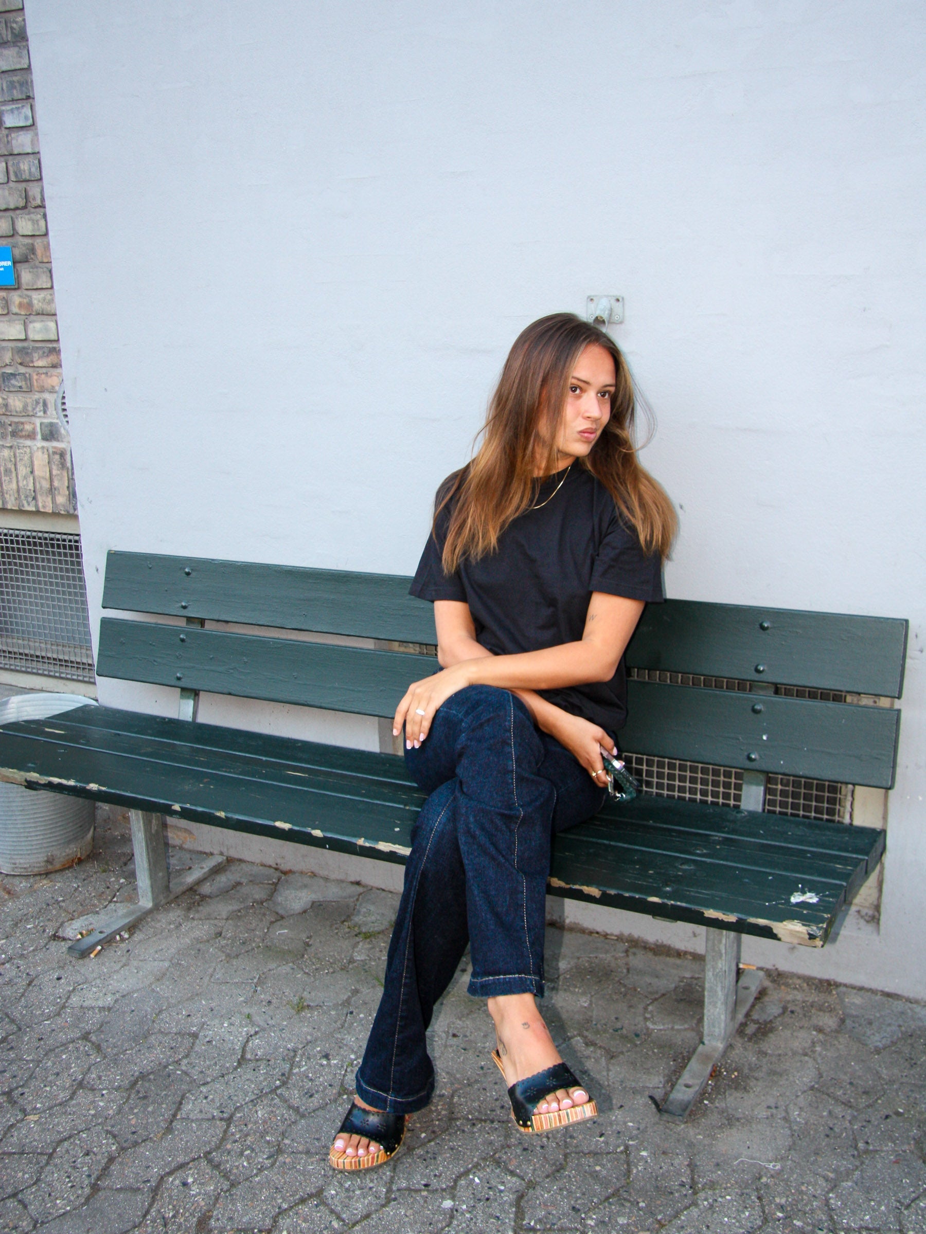 Nadia är 170 cm lång och bär storlek S. | svart