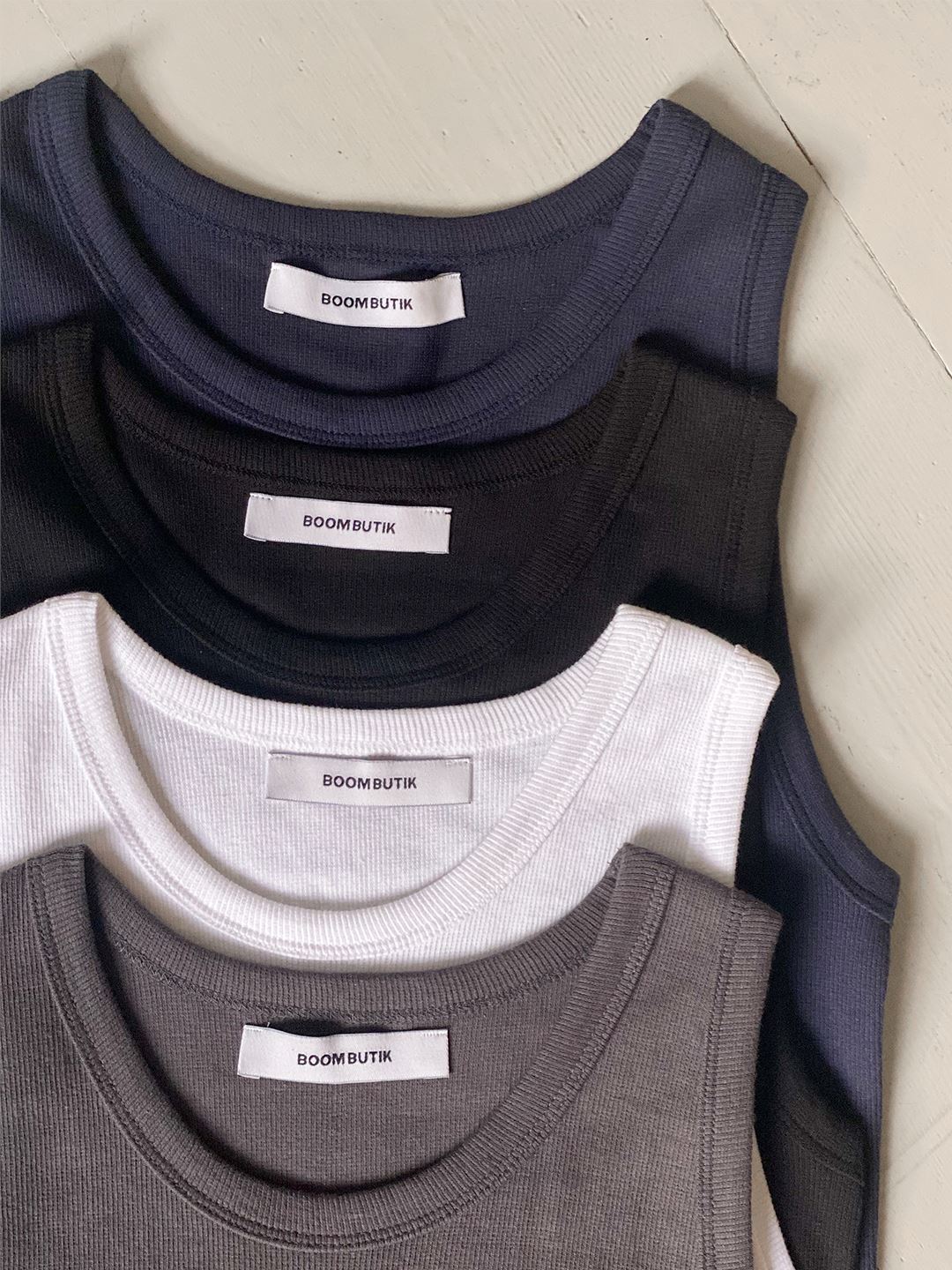 Vores fire flotte farver! Kärlek, butikken | mörkblå