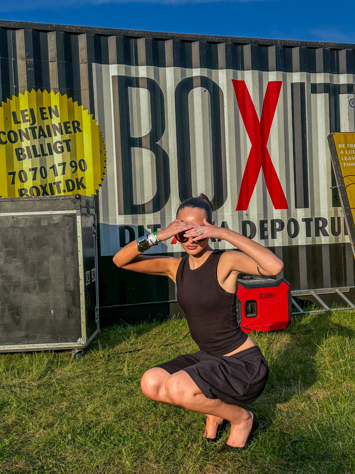 Milou har en storlek XXS på. Kärlek, B | svart